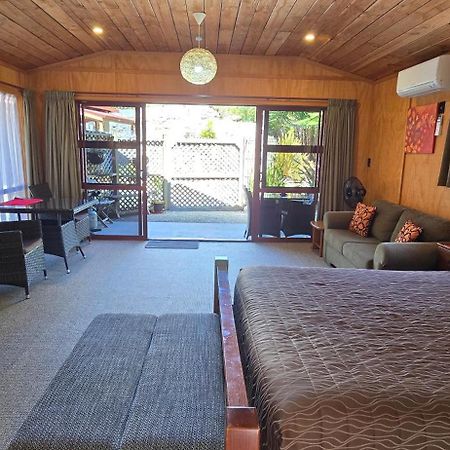 The Rocks Chalets Такака Екстериор снимка
